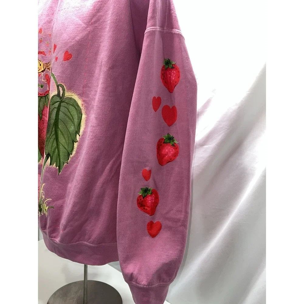 Pink Strawberry Shortcake Berry Christmas Sweatshirt Oversized 2XL Gildan - Picture 5 of 15